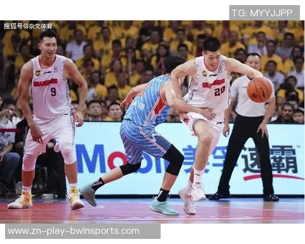 比尔西蒙斯看好黄蜂前景期待三球表现提升赢得球迷信任 比尔西蒙斯看好黄蜂前景期待三球表现提升赢得球迷信任