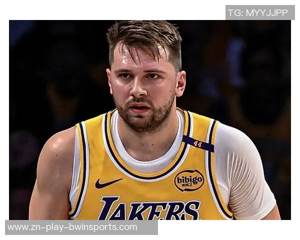 东契奇26岁已成联盟唯一现役30岁前五次入选最佳阵容一阵球员 东契奇26岁已成联盟唯一现役30岁前五次入选最佳阵容一阵球员