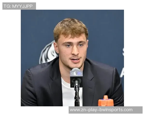 弗拉格强调球队进攻潜力巨大提出后卫线掩护打错位策略 弗拉格强调球队进攻潜力巨大提出后卫线掩护打错位策略