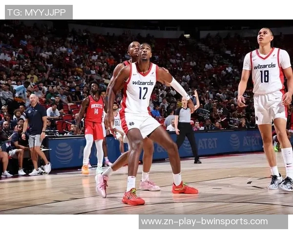 奇才主教练称赞萨尔在对抗独行侠时成为防守核心力量 奇才主教练称赞萨尔在对抗独行侠时成为防守核心力量