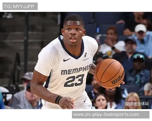 小杨面临巨大压力科沃德11号秀场均19分三项命中率惊人 小杨面临巨大压力科沃德11号秀场均19分三项命中率惊人