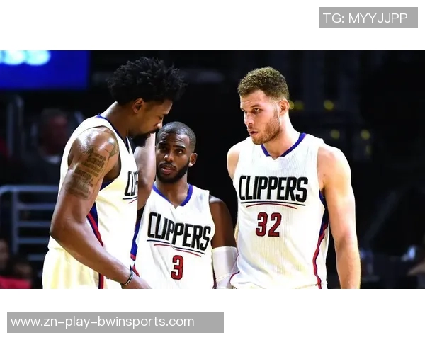 杜兰特盛赞阿门的超快二次起跳与独特风格如同发射台般令人惊叹 杜兰特盛赞阿门的超快二次起跳与独特风格如同发射台般令人惊叹